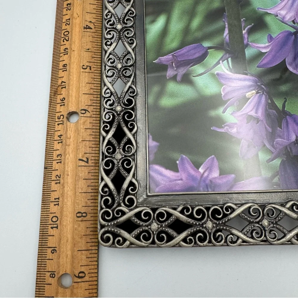 Ornate Silver-Tone Metallic Tabletop or Wall Frame Display 5x7 Picture